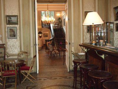 Hotel Aiglon Menton Buitenkant foto
